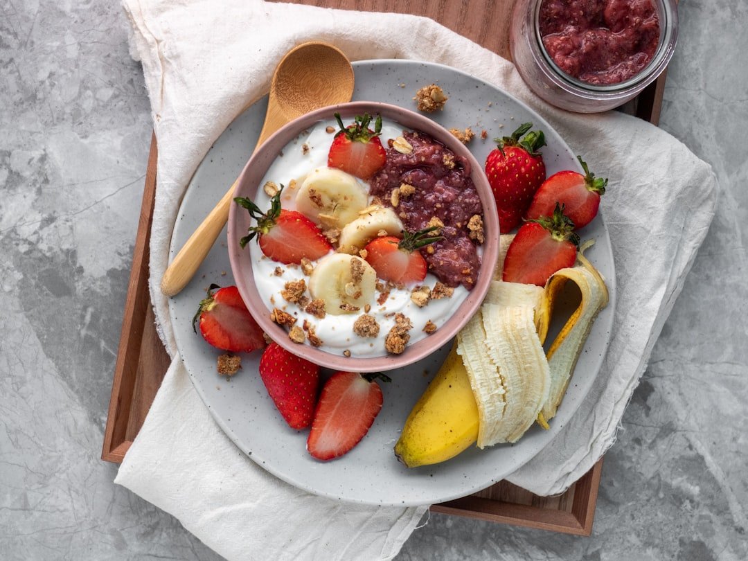 Easy high protein breakfasts without eggs for busy mornings